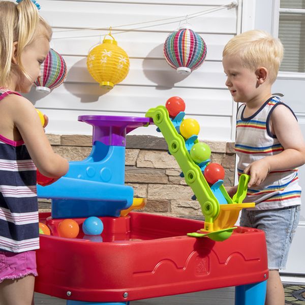 Step 2-Столик для игр с водой и шариками "Дискавери"